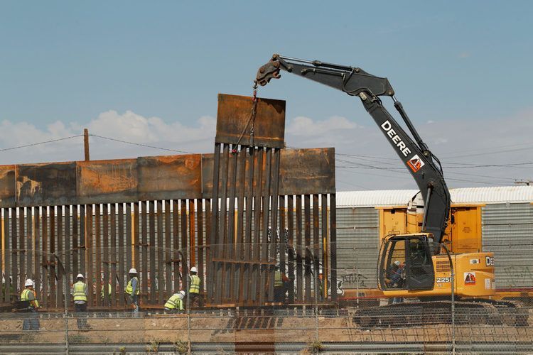 border wall build
